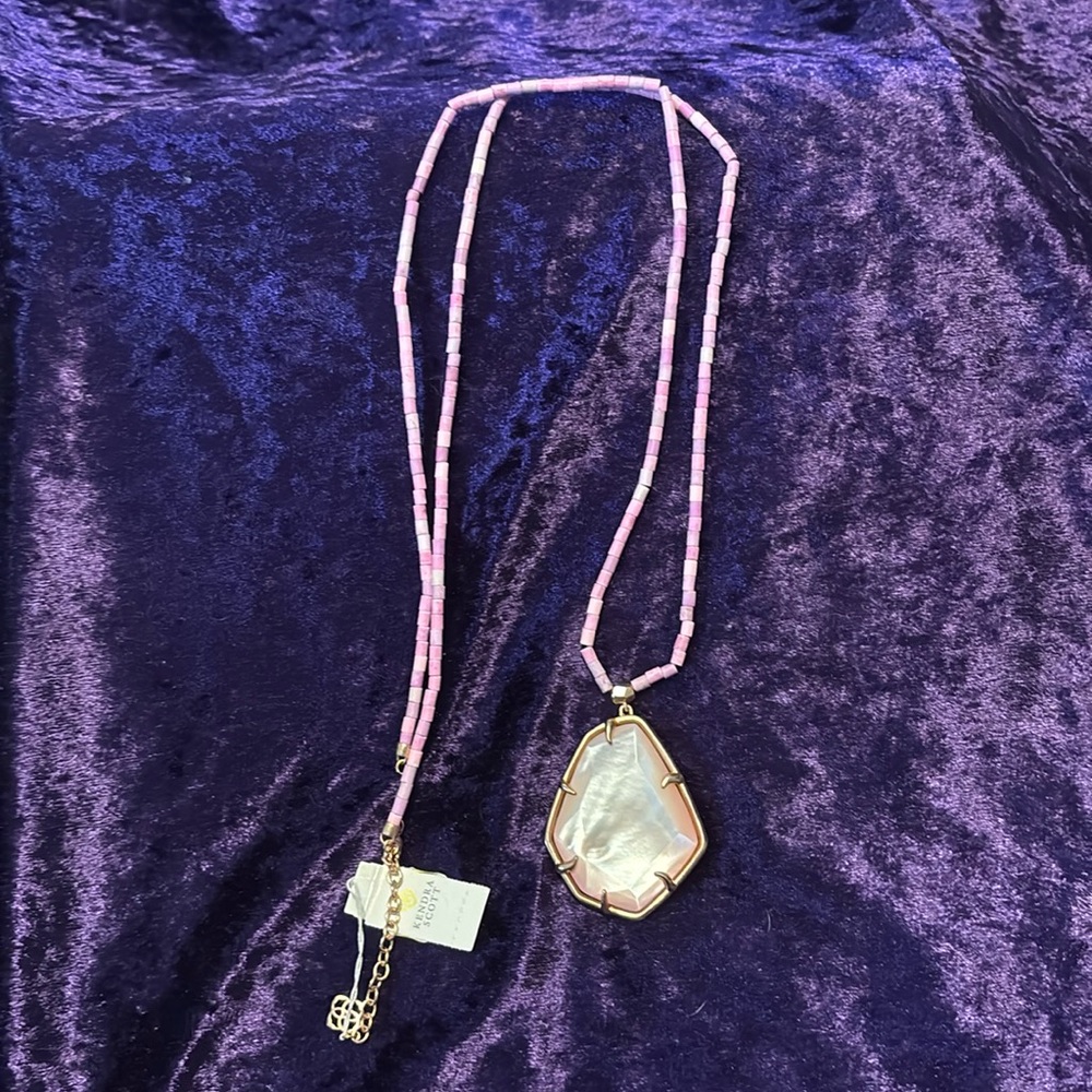 Kendra Scott Beatrix Rose Gold beaded necklace
